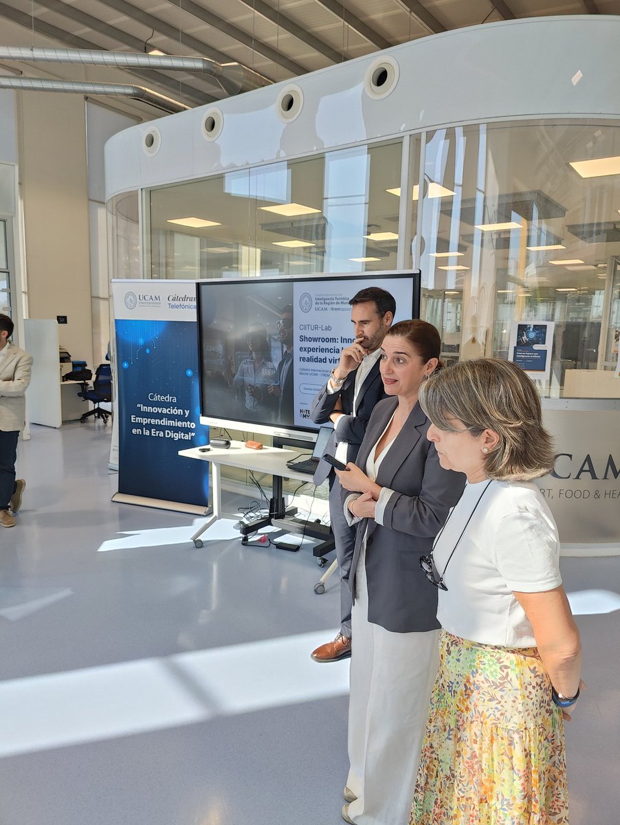 Juanmi Navarro (@juanmi_nava) on Twitter photo Diferenciación en el sector turístico. Mostrando los beneficios de la #RV #XR en la experiencia hotelera en estas jornadas organizadas por CIITUR <a href="/UCAM/">UCAM Universidad</a> <a href="/itremurcia/">Instituto de Turismo de la Región de Murcia</a> <a href="/hotelesdemurcia/">Hoteles de Murcia</a> Diferenciación en el sector turístico. Mostrando los beneficios de la #RV #XR en la experiencia hotelera en estas jornadas organizadas por CIITUR <a href="/UCAM/">UCAM Universidad</a> <a href="/itremurcia/">Instituto de Turismo de la Región de Murcia</a> <a href="/hotelesdemurcia/">Hoteles de Murcia</a>