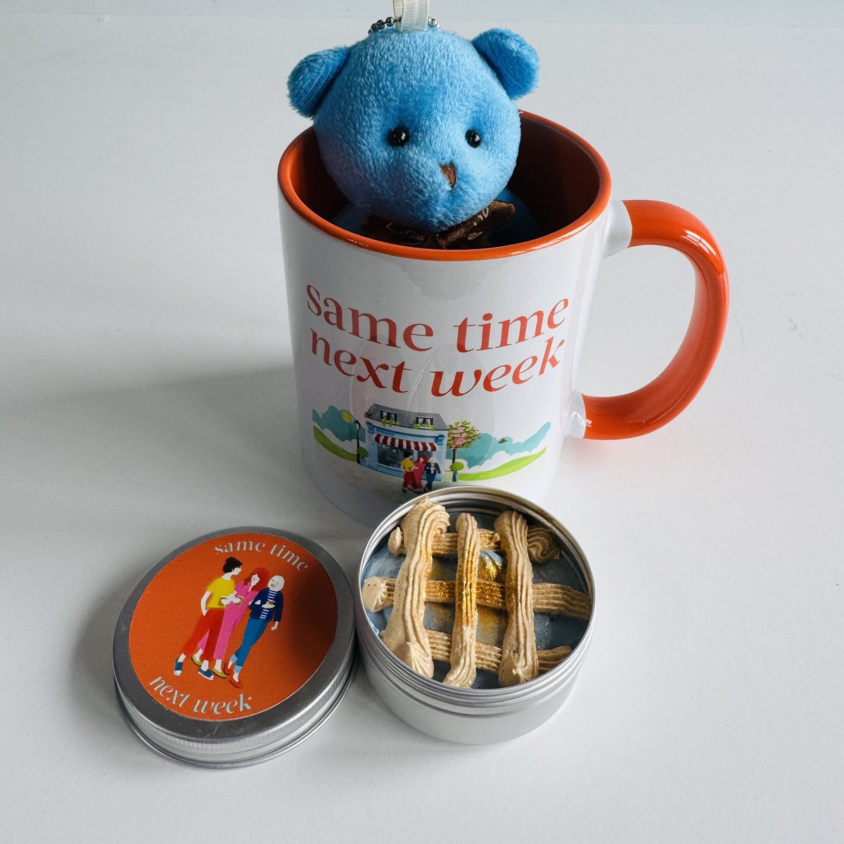 My next newsletter is going out on June 1st with #SameTimeNextWeek nonsense to win. 

We have news, exclusives, bargain alerts… even a birthday club.

Still time to sign up ! millyjohnson.co.uk/newsletter/