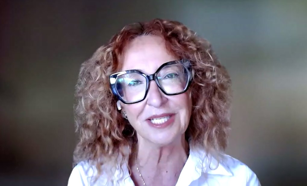 Nuestros pensamientos son el resultado de rutas neuronales que se han ido fortaleciendo por repetición, si durante años pienso "no puedo" el cerebro se convierte en una autopista, y el neurocoaching nos ayuda a crear nuevas rutas neurales. <a href="/Silescri/">Silvia Escribano</a> #Fratertalk49