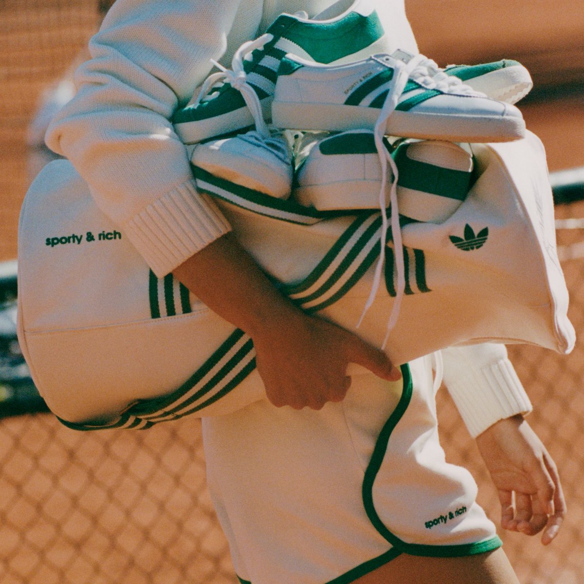 adidasoriginals's tweet image. From court to culture 🎾
Sporty & Rich x adidas Originals is back with classic silhouettes and effortless, court-inspired style.
Available now on CONFIRMED, sportyandrich.com, adidas.com & select stores.