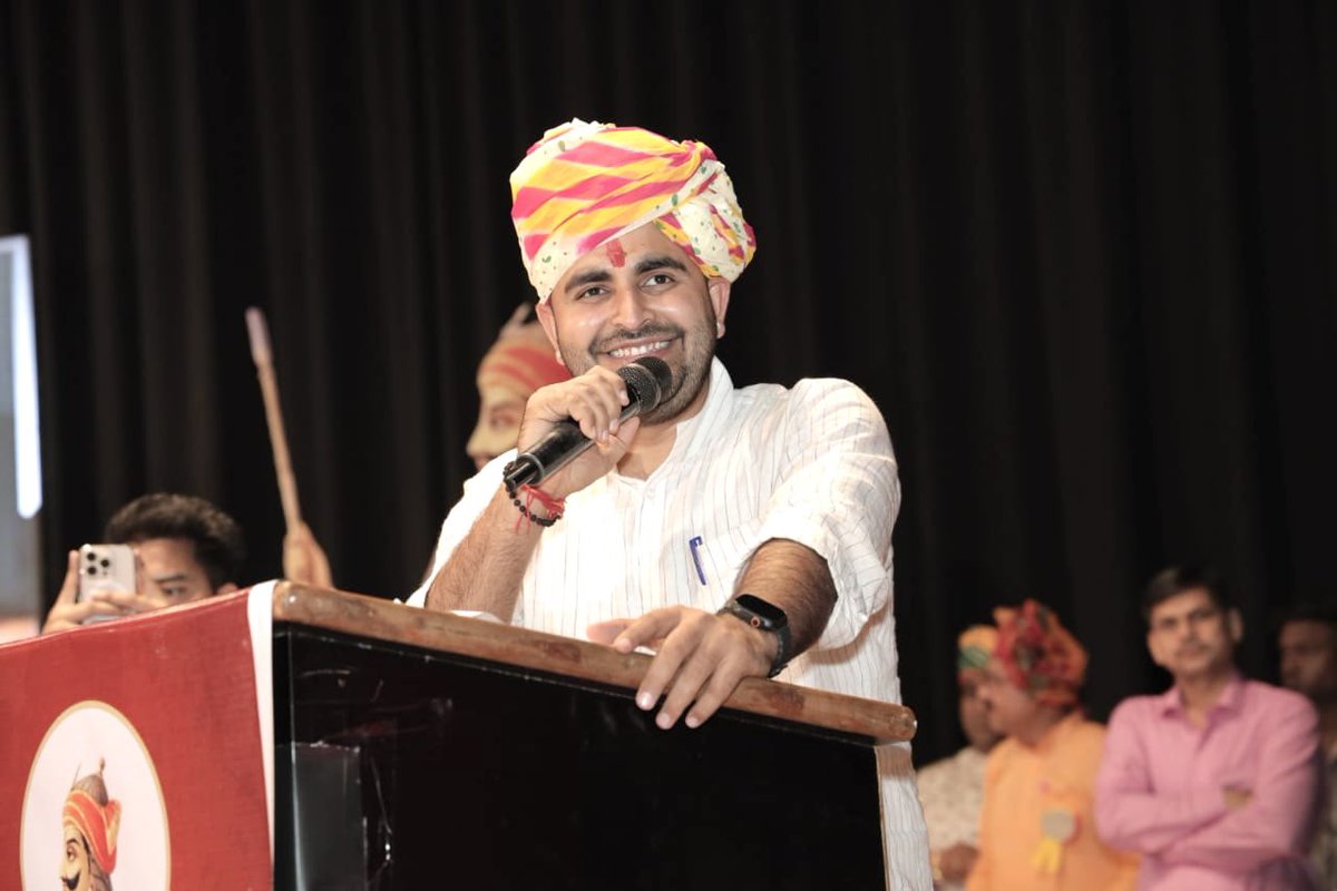 Ravindra Singh Bhati (@ravindrabhati__) on Twitter photo рдХрд▓ рд░рд╛рддреНрд░рд┐ рджрд╛рджрд░рд╛ рд╕реНрдерд┐рдд рд▓рд╡рд╛рдЫрд╛ рдореЗрдВ рд░рд╛рдЬрд╕реНрдерд╛рди рд╕реЗрд╡рд╛ рд╕рдВрдЧрдарди-рджрд╛рджрд░рд╛ рджреНрд╡рд╛рд░рд╛ рдЖрдпреЛрдЬрд┐рдд рд╡реАрд░ рд╢рд┐рд░реЛрдордгрд┐ рд╢реНрд░реА рдорд╣рд╛рд░рд╛рдгрд╛ рдкреНрд░рддрд╛рдк рдЬрдпрдВрддреА рд╕рдорд╛рд░реЛрд╣ рдореЗрдВ рд╕рд╕рдореНрдорд╛рди рд╕рд╣рднрд╛рдЧрд┐рддрд╛ рдХрд╛ рдЕрд╡рд╕рд░ рдкреНрд░рд╛рдкреНрдд рд╣реБрдЖред рдЗрд╕ рдЕрд╡рд╕рд░ рдкрд░ рд╕рдорд╕реНрдд рдкреНрд░рд╡рд╛рд╕реА рд░рд╛рдЬрд╕реНрдерд╛рдиреА рдкрд░рд┐рд╡рд╛рд░рдЬрдиреЛрдВ рд╕реЗ рдЖрддреНрдореАрдп рднреЗрдВрдЯ рд╣реБрдИ рддрдерд╛ рд╕рдорд╛рд░реЛрд╣ рдХреЗ рд╕рдлрд▓ рдЖрдпреЛрдЬрди рдХреЗ рд▓рд┐рдП рд╕рдорд╕реНрдд рдЖрдпреЛрдЬрдХреЛрдВ рдХреЛ рд╣рд╛рд░реНрджрд┐рдХ рдХрд▓ рд░рд╛рддреНрд░рд┐ рджрд╛рджрд░рд╛ рд╕реНрдерд┐рдд рд▓рд╡рд╛рдЫрд╛ рдореЗрдВ рд░рд╛рдЬрд╕реНрдерд╛рди рд╕реЗрд╡рд╛ рд╕рдВрдЧрдарди-рджрд╛рджрд░рд╛ рджреНрд╡рд╛рд░рд╛ рдЖрдпреЛрдЬрд┐рдд рд╡реАрд░ рд╢рд┐рд░реЛрдордгрд┐ рд╢реНрд░реА рдорд╣рд╛рд░рд╛рдгрд╛ рдкреНрд░рддрд╛рдк рдЬрдпрдВрддреА рд╕рдорд╛рд░реЛрд╣ рдореЗрдВ рд╕рд╕рдореНрдорд╛рди рд╕рд╣рднрд╛рдЧрд┐рддрд╛ рдХрд╛ рдЕрд╡рд╕рд░ рдкреНрд░рд╛рдкреНрдд рд╣реБрдЖред рдЗрд╕ рдЕрд╡рд╕рд░ рдкрд░ рд╕рдорд╕реНрдд рдкреНрд░рд╡рд╛рд╕реА рд░рд╛рдЬрд╕реНрдерд╛рдиреА рдкрд░рд┐рд╡рд╛рд░рдЬрдиреЛрдВ рд╕реЗ рдЖрддреНрдореАрдп рднреЗрдВрдЯ рд╣реБрдИ рддрдерд╛ рд╕рдорд╛рд░реЛрд╣ рдХреЗ рд╕рдлрд▓ рдЖрдпреЛрдЬрди рдХреЗ рд▓рд┐рдП рд╕рдорд╕реНрдд рдЖрдпреЛрдЬрдХреЛрдВ рдХреЛ рд╣рд╛рд░реНрджрд┐рдХ