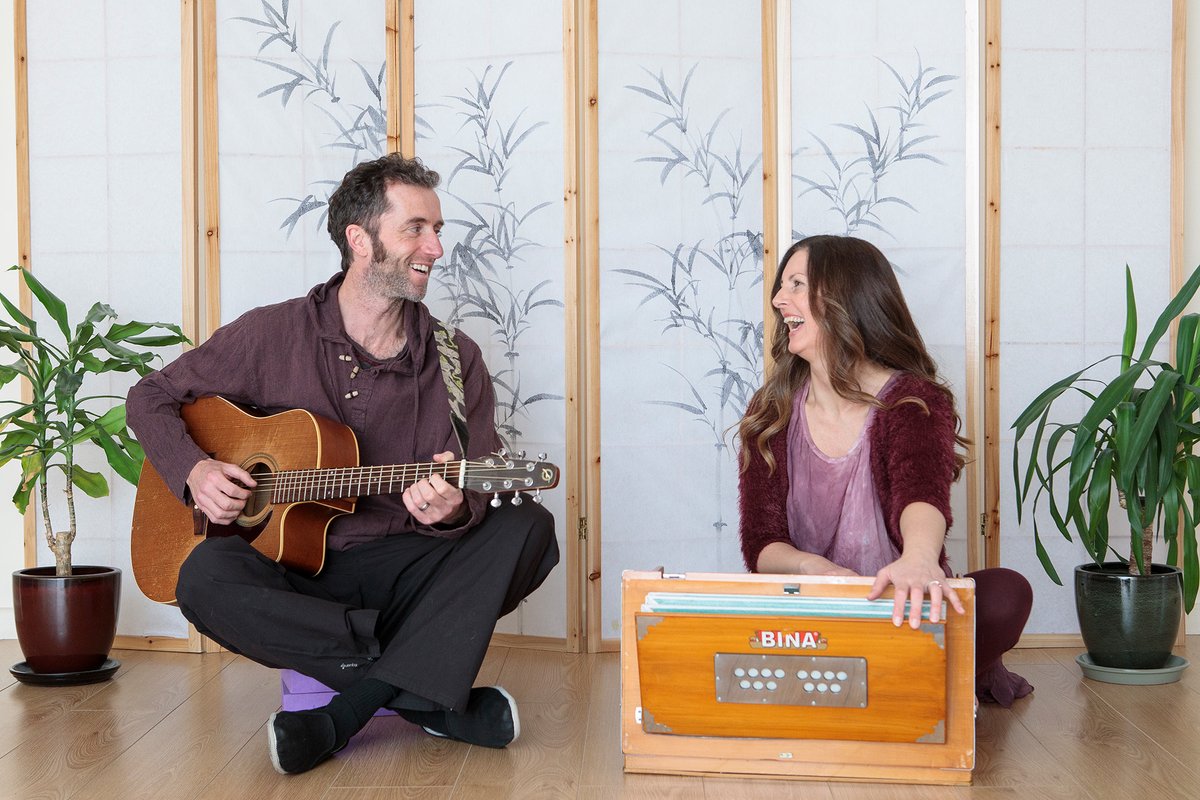 🎶 Meet Julie &amp; Vic – Kirtan Leaders 🎶

Join Julie &amp; Vic for heart-opening mantra chanting at Maitri Studio!

🗓️ Sun 8 June | 7–8:45pm
💷 £20/session | 3-event pass £45

Healing through sound, music &amp; meditation.

🔗 maitristudio.net/team/julie-and…

#Kirtan #SoundHealing