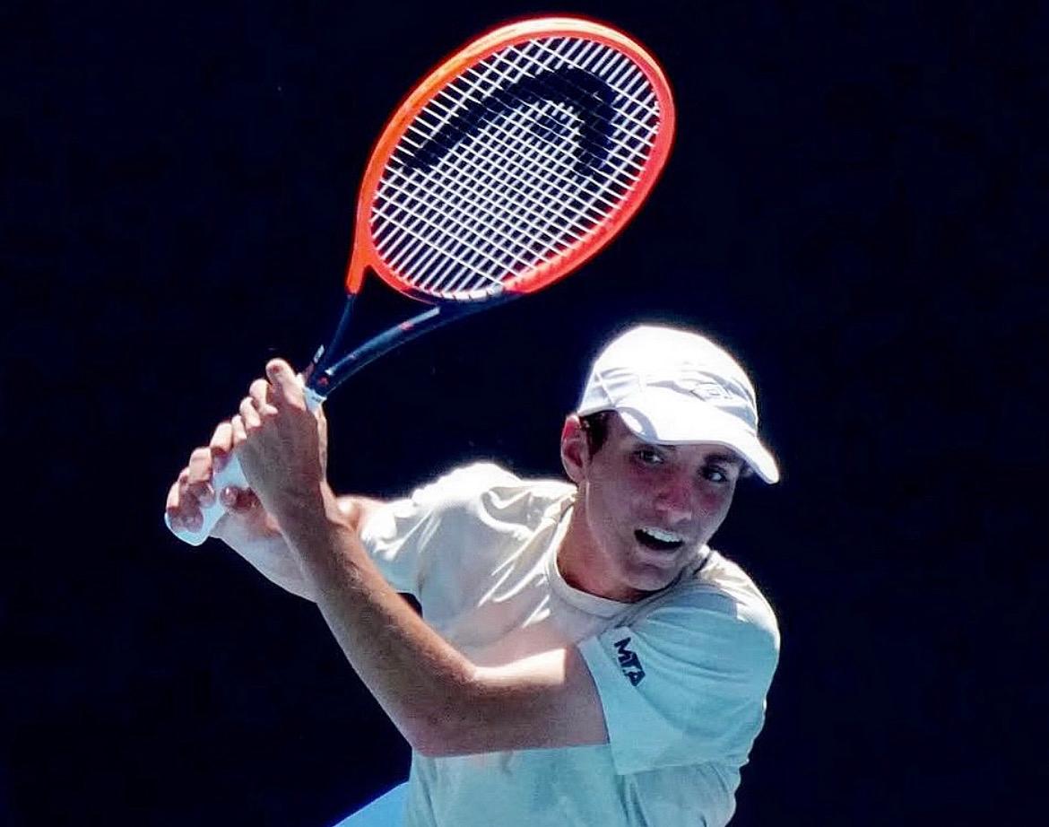 #RolandGarros Junior Championships’te 🇹🇷 Haydar Cem Gökpınar elemelerde final turuna yükseldi 💪🏻

🇯🇵 Shion Itsusaki’yi 6-0, 7-5 yenen Haydar Cem, #RolandGarros Junior Championships elemelerinde final turunda. 

🔜  Haydar Cem elemelerin final turunda Ronit Karki ile karşılaşacak.