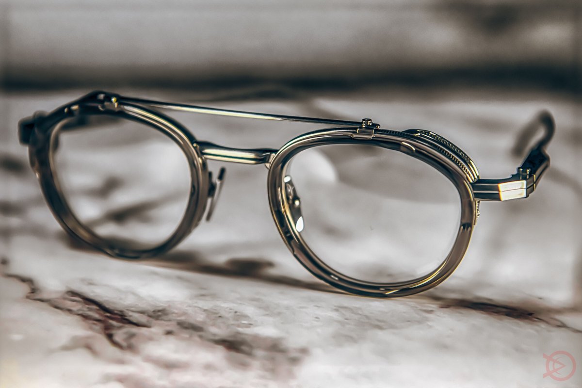 VisioOptical's tweet image. AKONI eyewear is more than just frames—it’s a statement of elegance and individuality. Explore this luxurious collection at Visio Optical. #AKONIFrames #LuxuryDefined #VisioOptical