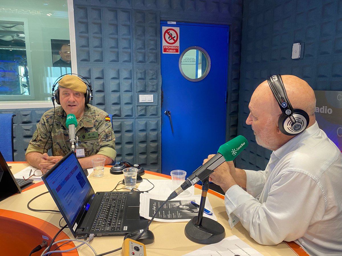 Jesús Vigorra (@jesusvigorra) on Twitter photo El teniente Moeckel <a href="/j_moeckel/">Joaquín G. Moeckel</a> en acción como cada viernes en <a href="/LMAndaluciaCSR/">La mañana de Andalucía</a> en <a href="/CanalSurRadio/">Canal Sur Radio</a> El teniente Moeckel <a href="/j_moeckel/">Joaquín G. Moeckel</a> en acción como cada viernes en <a href="/LMAndaluciaCSR/">La mañana de Andalucía</a> en <a href="/CanalSurRadio/">Canal Sur Radio</a>