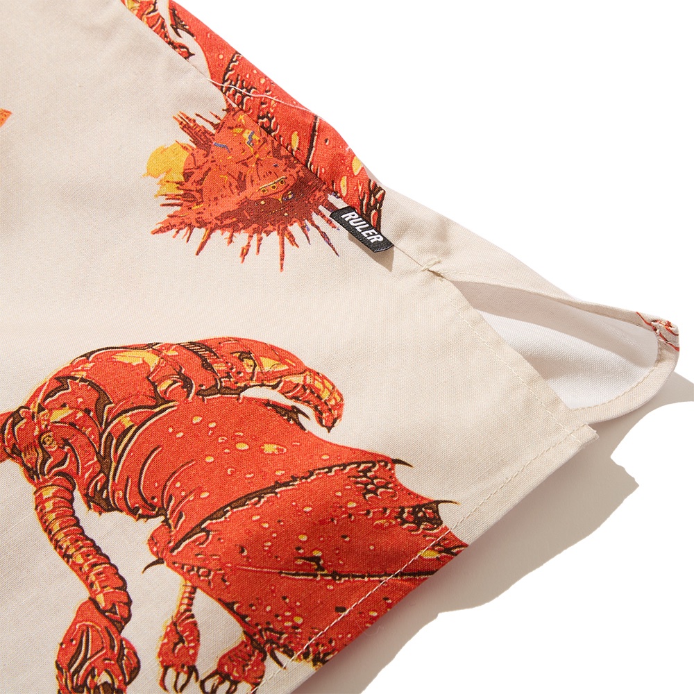 25SS Collection Delivery

・Starstrikes S/S Shirt
　Color : Beige, Black
　Size : M, L, XL, XXL

5/30(fri) 21:00 on sale
RULER®︎ ONLINE SHOP
※ 店舗でのお取り扱いは各店にお問い合わせください

☞ shop.ruler.jp