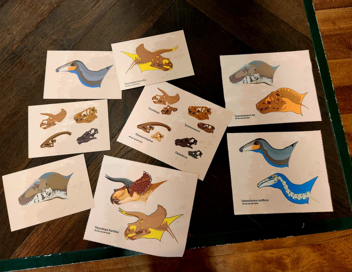 굿즈 준비 끝~!
내일 봐유.