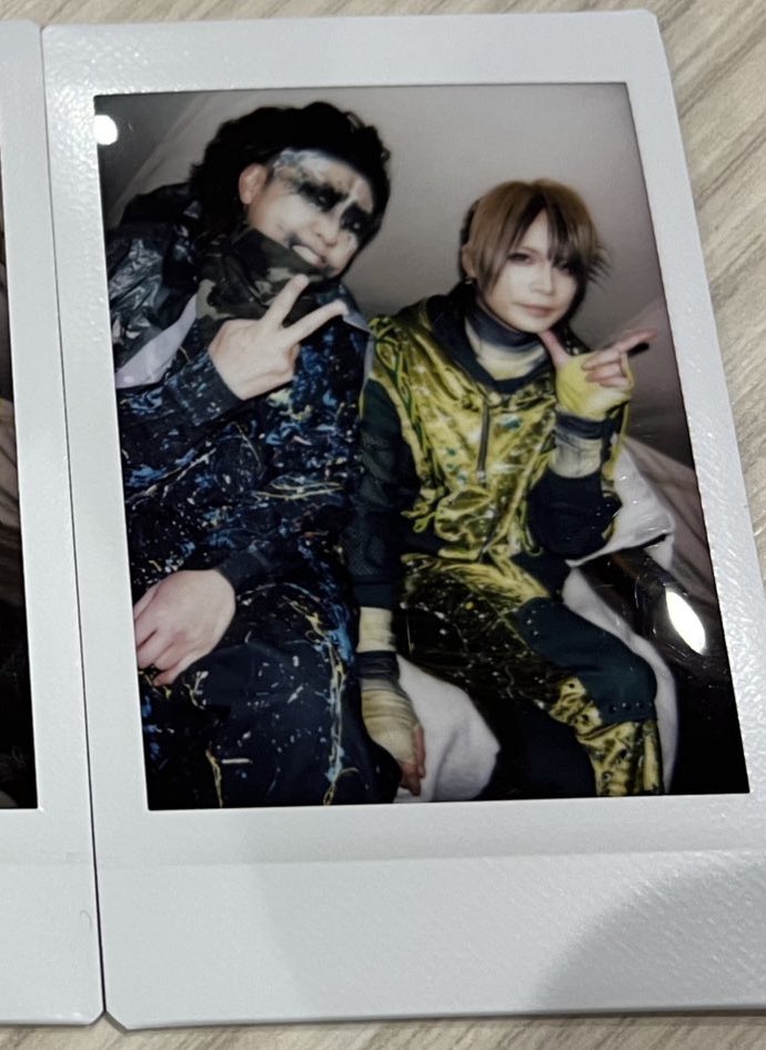 otrhk_kiryu's tweet photo. 【拡散希望】チェキお譲りします
BugLug/コドモドラゴン
2MAN LIVE TOUR 「侵色~GREEN INFERNO~」

コラボチェキ  ドラム
チャムさん×悠介さん

定価(＋送料)
本日手渡しまたは郵送です https://t.co/eo2Mtr4oAv