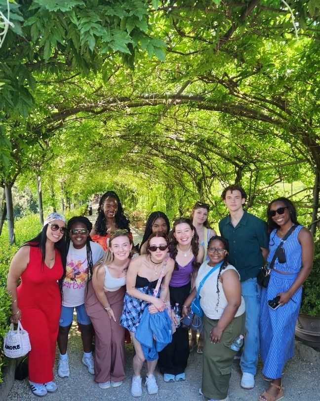 Our first-ever program with Kean University draws to a close today. Guided by Prof. Joshua Guitar, the group immersed themselves in Florence's art, history, and architecture. We're proud to have welcomed Kean at ISI Florence and look forward to fostering this partnership! 💙🌍
