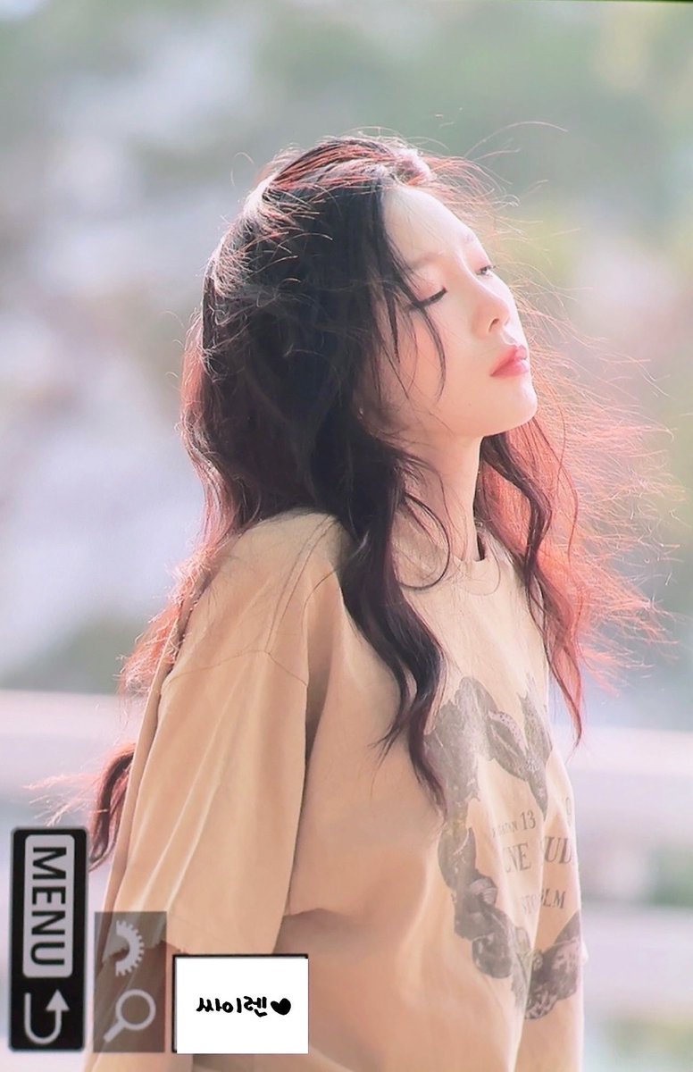 SIRENx39's tweet image. 250530 출국 #태연 #TAEYEON