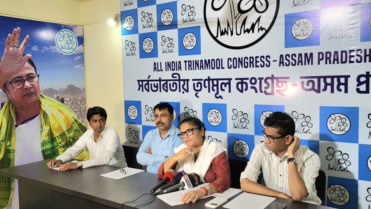 বিগত পঞ্চায়ত নিৰ্বাচনত দলৰ ফলাফল, আগন্তুক ২০২৬ চনৰ বিধানসভা নিৰ্বাচন তথা বিটিচি নিৰ্বাচনৰ প্ৰস্তুতি আৰু দলৰ সাংগঠিনক ক্ষেত্ৰৰ বিভিন্ন গুৰুত্বপূৰ্ণ বিষয় সন্দৰ্ভত আজি জয়ানগৰস্থিত দলৰ মুখ্য কাৰ্যালয়ত সাংসদ সুস্মিতা দেৱ ডাঙৰীয়ানীয়ে জ্যেষ্ঠ উপ-সভাপতি দুলু আহমেদ প্ৰমুখ্যে