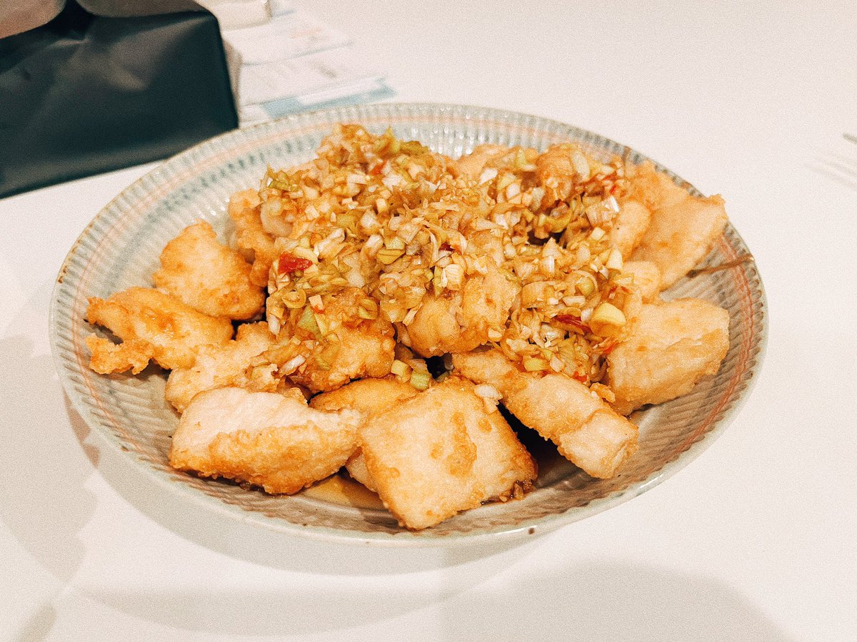 夫が油淋鶏作ってくれた美味しかった今日もお疲れ様でした