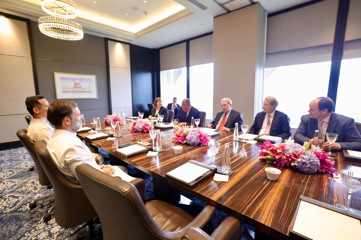 All India Mahila Congress (@mahilacongress) on Twitter photo LoP Shri <a href="/RahulGandhi/">Rahul Gandhi</a> met with the Deputy Prime Minister and Minister of Foreign Affairs of New Zealand, the Rt. Hon. <a href="/winstonpeters/">Winston Peters</a>.
ЁЯУНNew Delhi LoP Shri <a href="/RahulGandhi/">Rahul Gandhi</a> met with the Deputy Prime Minister and Minister of Foreign Affairs of New Zealand, the Rt. Hon. <a href="/winstonpeters/">Winston Peters</a>.
ЁЯУНNew Delhi