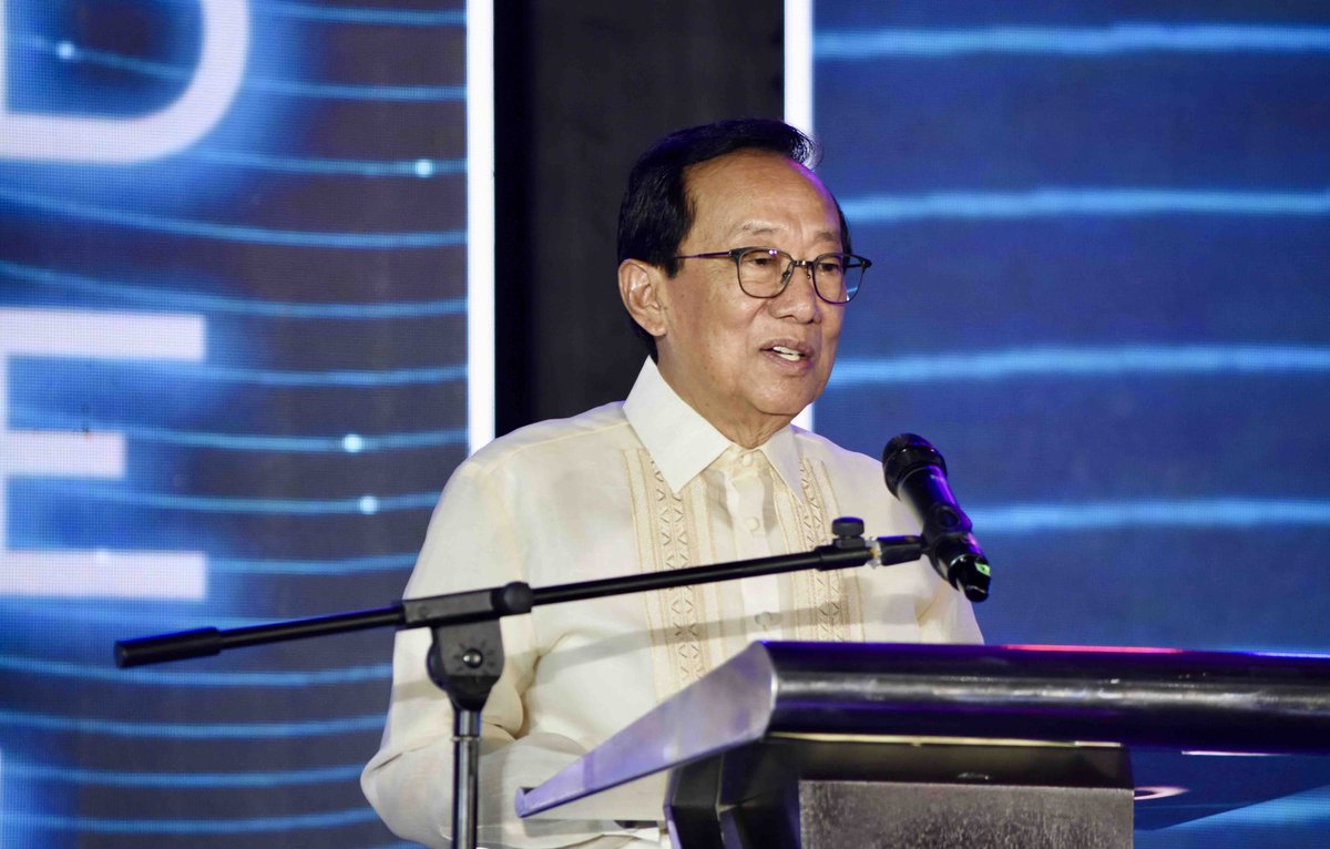 DPWHph's tweet photo. DPWH Head Urges Action: ‘Accelerate, Deliver, Lead’ for a Bagong Pilipinas | Full story: https://t.co/Fn87rJEu2r
#DPWH
#BuildBetterMore
#DELP https://t.co/TVmFlyFrwV