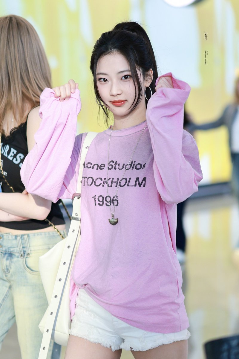 kawai_solar's tweet photo. 250530 ICN

今日はうさぎ🐇ちゃんー

#RUKA #루카 #ルカ #河井瑠花 #KAWAIRUKA 
#BABYMONSTER #베이비몬스터 #ベビモン https://t.co/GYc4fDkmCg