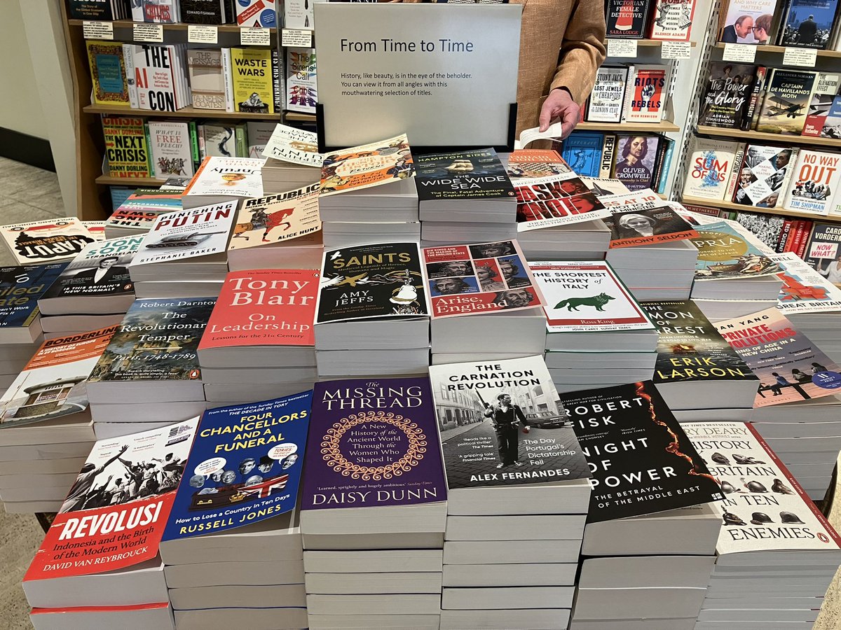 DaisyfDunn's tweet image. Some splendid stacks of #TheMissingThread paperback out and about. These are in @WaterstonesPicc and @Hatchards. My book has to be more entertaining than Tony Blair’s at least… 
@wnbooks