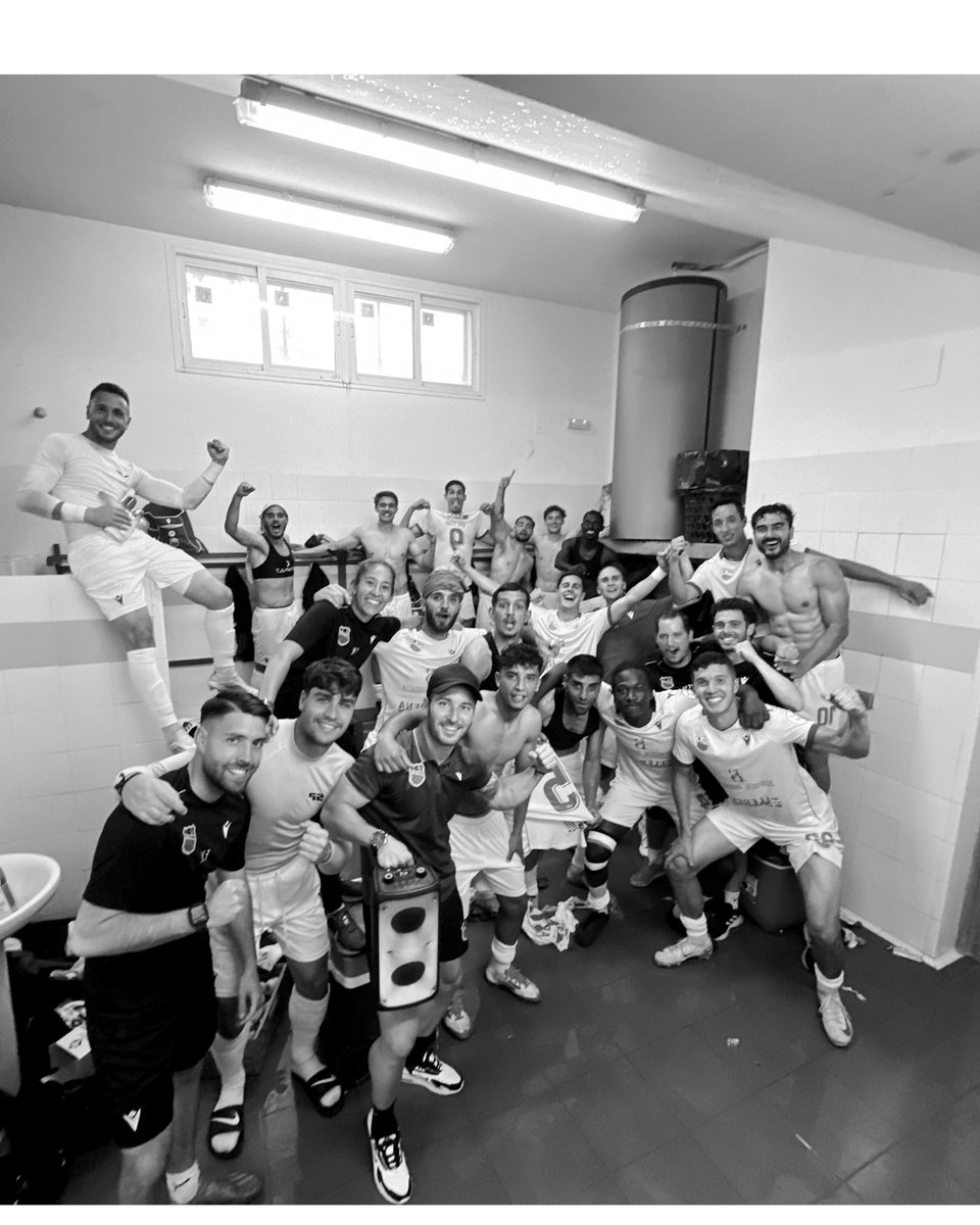 𝘔𝘶𝘤𝘩𝘰 𝘵𝘳𝘢𝘣𝘢𝘫𝘰, 𝘮𝘶𝘤𝘩𝘢𝘴 𝘩𝘰𝘳𝘢𝘴… ⏳

𝙂𝙖𝙣𝙖𝙨 𝙙𝙚 𝙙𝙤𝙢𝙞𝙣𝙜𝙤.