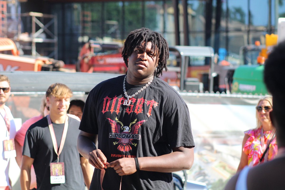 Four-star OT @Johnnie_jones6 arriving at #FSU