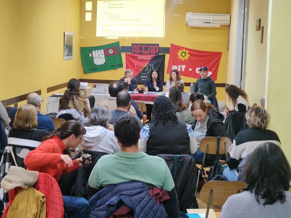 Asamblea Anual Ordinaria de la AFGAP.
Orden del día:
* Memoria Anual y Balance.
* Perspectiva. 
* Asunción de nuevas autoridades.
<a href="/AfgapO/">AFGAP Oficial.</a> 
<a href="/COFE_PITCNT/">@COFE</a> 
<a href="/PITCNT1/">PIT CNT</a>