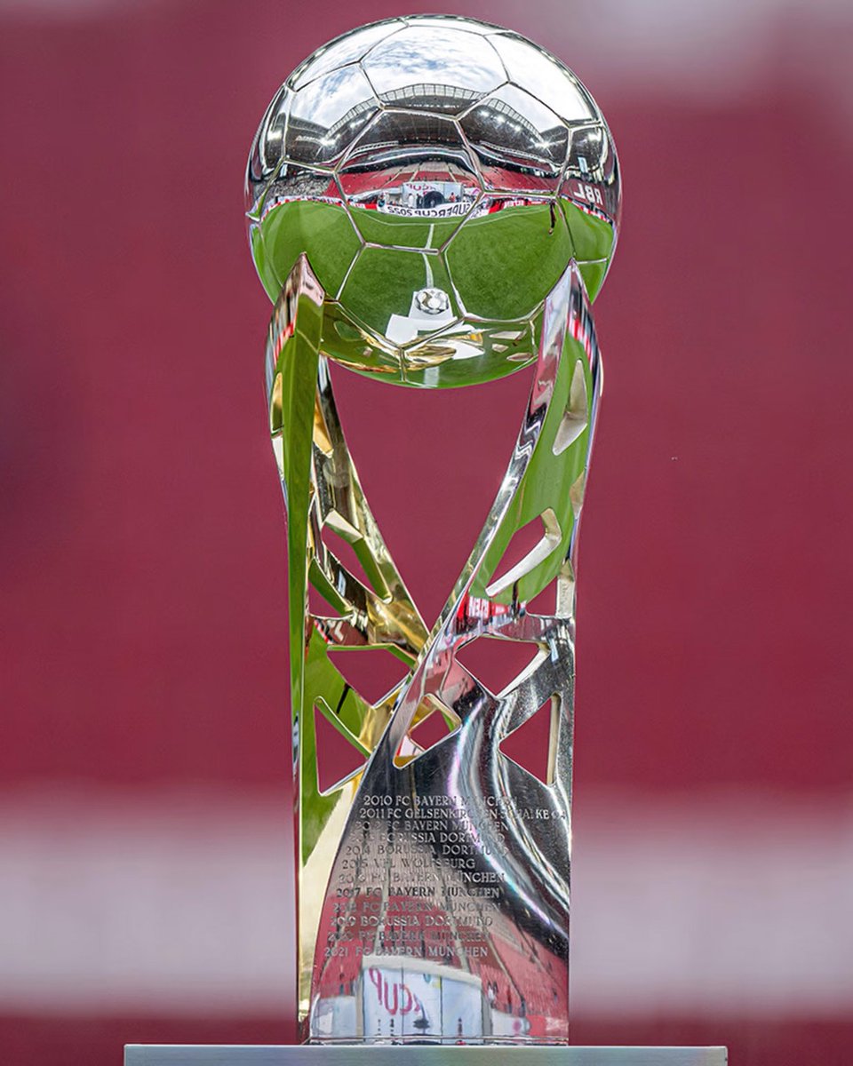 FC Bayern 🆚 Stuttgart ☑️

A Federação Alemã anunciou que a 𝐒𝐮𝐩𝐞𝐫𝐜𝐨𝐩𝐚 𝐅𝐫𝐚𝐧𝐳 𝐁𝐞𝐜𝐤𝐞𝐧𝐛𝐚𝐮𝐞𝐫 de 2025 será disputada no dia 16 de agosto, em Stuttgart, a partir das 15h30 (Brasília) 🙌

Mais detalhes ➡️ fcbayern.com/NxzNN 🗞️

#FCBayern #MiaSanMia