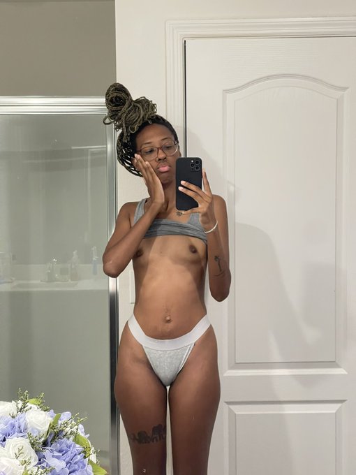 Watch Princess. ✿'s leaked NSFW photo on TwXstars