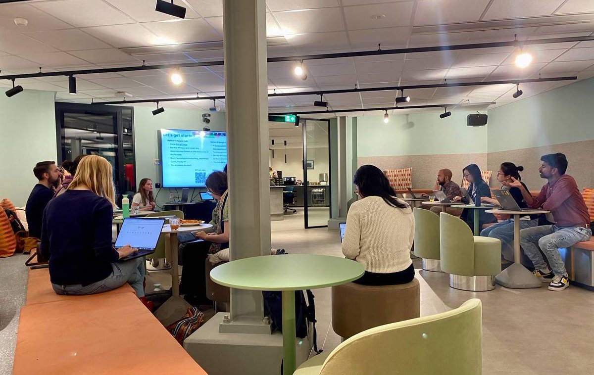 pycharm's tweet image. πWe loved having the PyLadies Amsterdam meetup on #Dapr & #AIAgents at the JetBrains office!
Dana Arsovska & Marc Duiker showed Dapr in action β from core concepts to building AI agents.
πPyCharm is proud to partner with a community built on learning, sharing, and support.