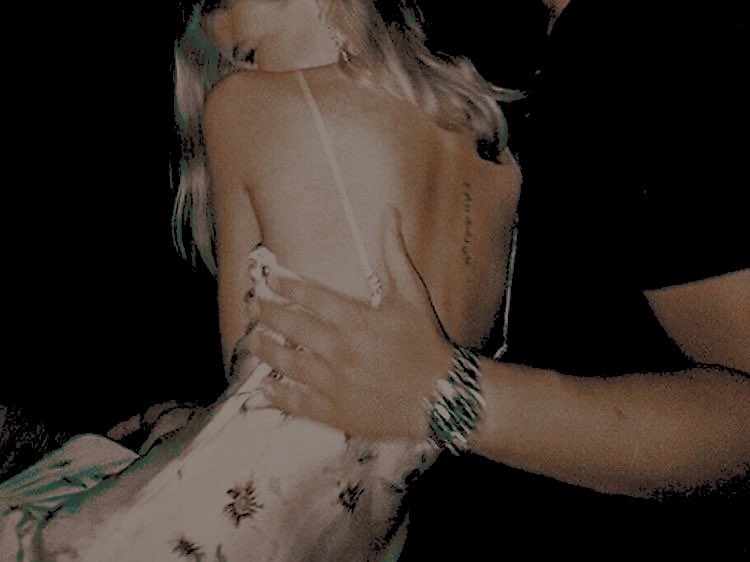 ྀ ཾ༵･effie . tweet media