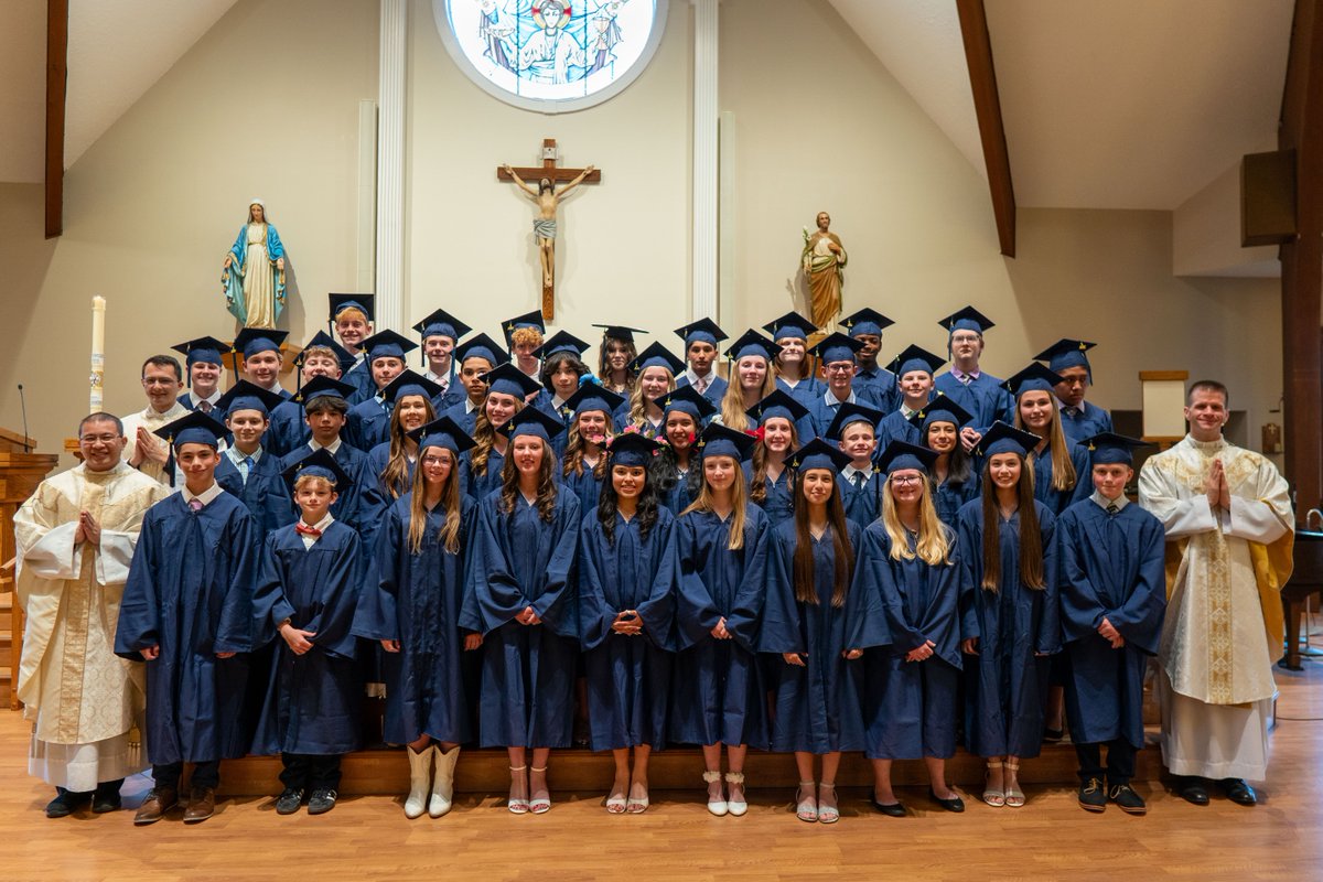 OLGCSEagles's tweet photo. We miss this group already! 💙 💛 Hope all of our OLG students are having a wonderful summer break! https://t.co/2BFbBLkD0d