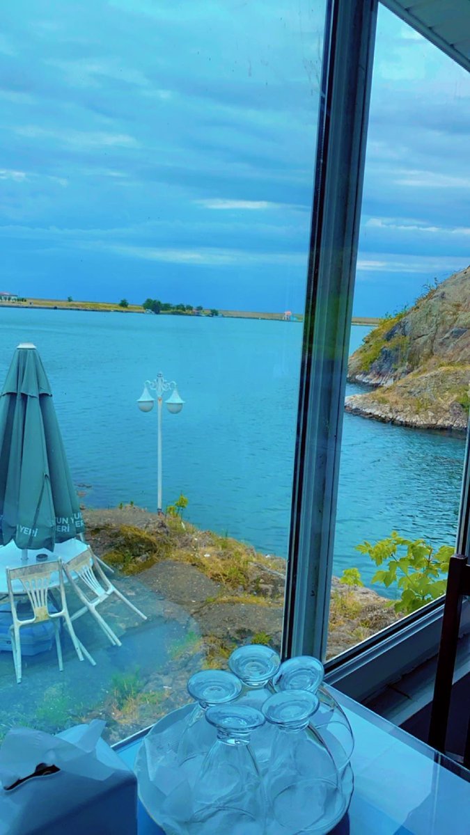 #كلمتين_وبس :

المصالحة مع النفس هي أقوى المراحل التى تمر بها مزيداً من الهدوء وتصحيح أخطائك والمجاهدة (تصالح وارتقاء)….