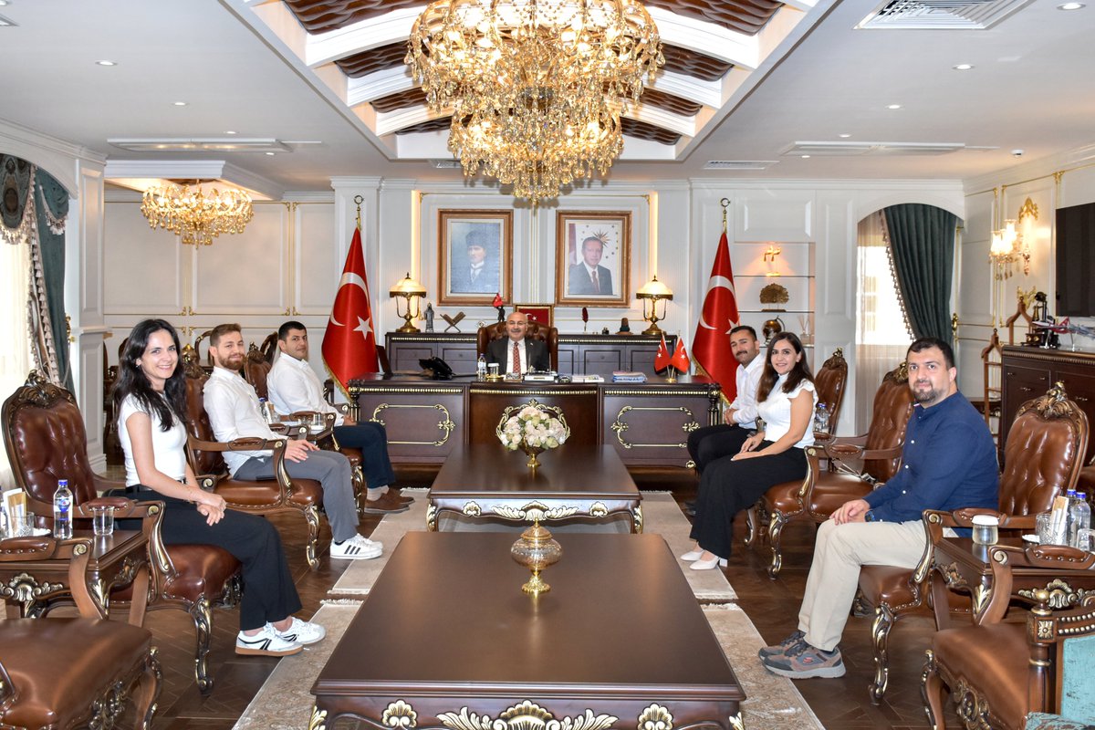 T.C. Adana Valiliği (@tcadanavaliligi) on Twitter photo Valimiz Sayın <a href="/yskosger/">Yavuz Selim KÖŞGER</a>, Çukurova Üniversitesi Tıp Fakültesi Psikiyatri Anabilim Dalı Dr. Öğr. Üyesi ve Çukurova Ruh Sağlığı Derneği Başkanı Caner Yeşiloğlu ile beraberindeki yönetim kurulu üyelerini kabul etti. Valimiz Sayın <a href="/yskosger/">Yavuz Selim KÖŞGER</a>, Çukurova Üniversitesi Tıp Fakültesi Psikiyatri Anabilim Dalı Dr. Öğr. Üyesi ve Çukurova Ruh Sağlığı Derneği Başkanı Caner Yeşiloğlu ile beraberindeki yönetim kurulu üyelerini kabul etti.