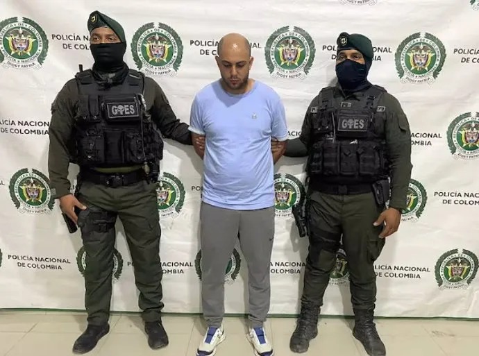 TendenciasDDC's tweet photo. ‼️ "Narcotráfico":

Declaraciones de algunos confidentes indican que la cúpula deportiva del @realsociedadDDC tiene conexiones con el narcotráfico.

Nada está confirmado todavía. https://t.co/6TeLNBFefD