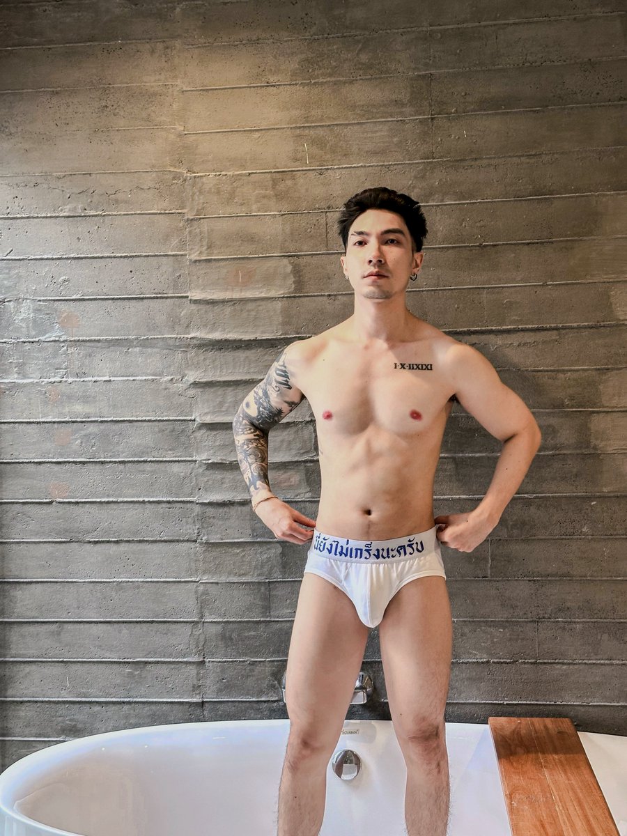 𝙋 (@ppoom1991) on Twitter photo 