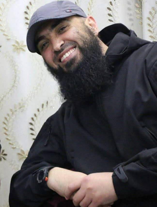 يا شيخُ هل غمرَ البُكاء حروفنا .. ام عند موتك ماتت الكلِماتُ ..

استشهاد الشيخ نائل مصران في قصف خيام نازحين  في مواصي  القرارة بخانيونس  

إنا لله وانا اليه راجعون💔