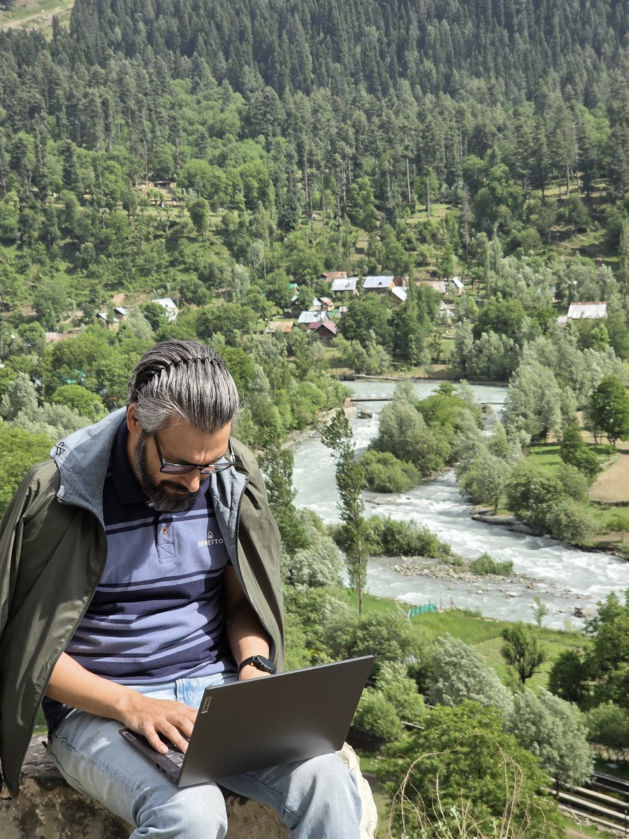 Doing what you love from where you love — that’s the real flex.

Grateful for the digital freedom to work from anywhere 🌍💻
#RemoteWork #DigitalNomad #WorkFromAnywhere