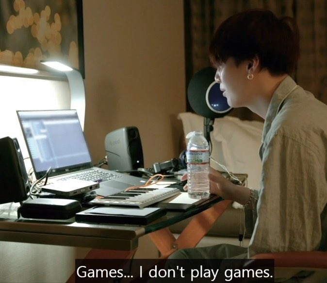 relatableyoongi's tweet photo. who has the time😅 https://t.co/kUKivYykEg