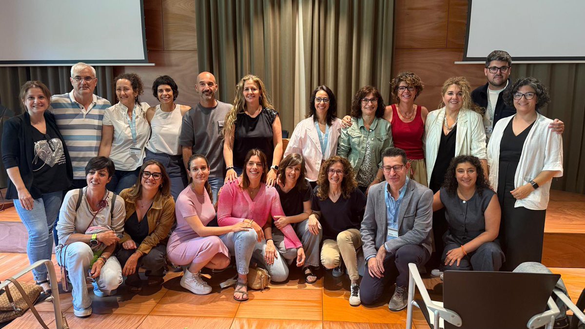 💙 Orgull, compromís i futur! Ser #InfermeraClínicaenCronicitatComplexa vol dedicació i equip. Des de la #UTACC de la #GAPiCBaixLlobregat, gràcies per compartir aquesta jornada amb nosaltres. Seguim construint junts!
#JornadaCrònics25 #CrònX <a href="/primariaicscat/">Atenció Primària i a la Comunitat de l'ICS</a> <a href="/salutcat/">Salut</a>