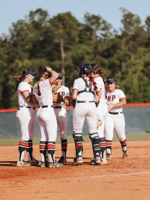 Due to the weather, our game will be postponed until tomorrow Saturday May 31st @ 6PM. ‼️🐻 #OwnIt #Chasefor2
