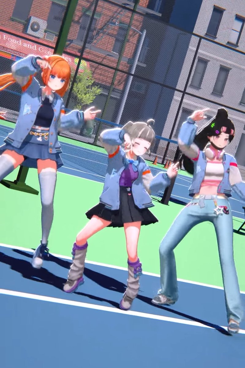 분명 같은 장면인데...
공간의 여백에서 오는 차이가 너무 극명해서 웃겨
거대한 청?년들과 미소녀들...