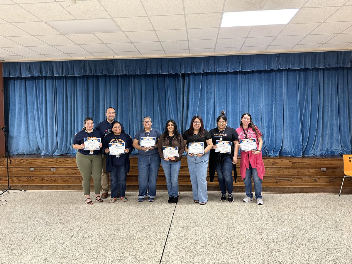 🎉 Huge congratulations to our amazing team leads, dedicated teachers who met their goals, and our incredible instructional paraprofessionals for all the support and hard work! 👏🙌 We couldn’t have done it without you! #Teamwork #EducationExcellence #ThankYou