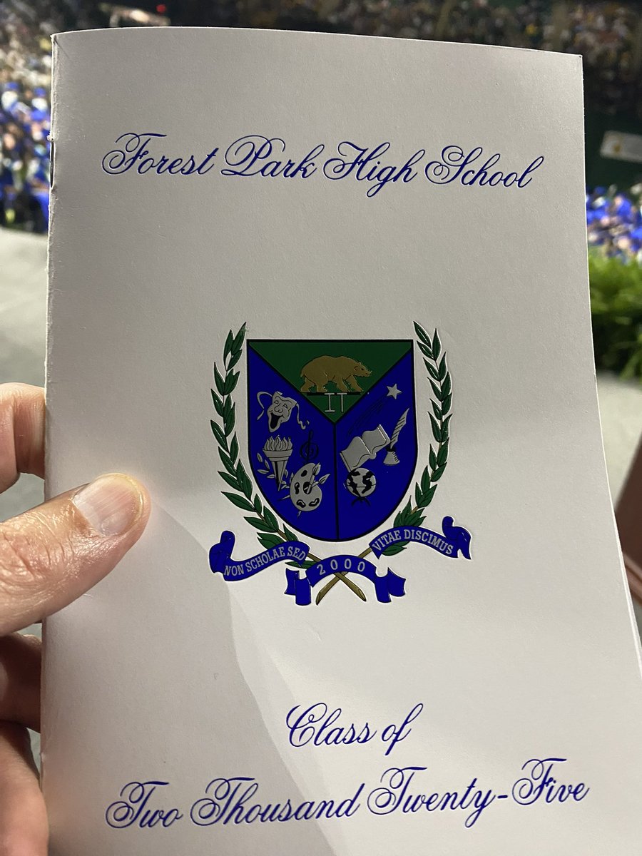JeremyMcPike's tweet image. Congrats Forest Park HS class of 2025! ✨
As you turn the page to this exciting new chapter, know that your potential is limitless and your voice matters! The world needs your passion, your creativity, and your leadership now more than ever.