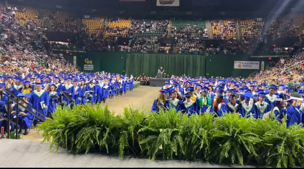 JeremyMcPike's tweet image. Congrats Forest Park HS class of 2025! ✨
As you turn the page to this exciting new chapter, know that your potential is limitless and your voice matters! The world needs your passion, your creativity, and your leadership now more than ever.