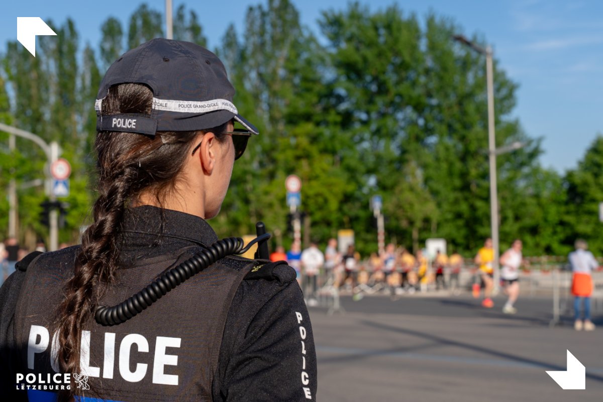 #traficinfo - Night Marathon 2025

À l'occasion du marathon de samedi, certaines rues ne seront pas accessibles à la circulation.

ℹ️ Carte détaillée : gd.lu/f3ggv3

➡ La Police accompagnera l’évènement avec un dispositif adapté : gd.lu/d3gxmP