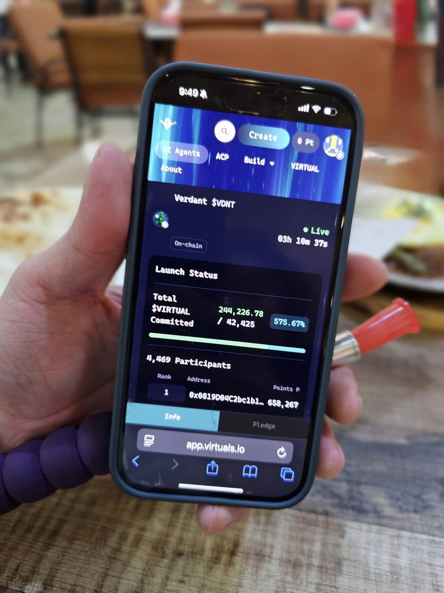 Not much points after yesterday’s $SOLACE banger.

I decided to ape all remains in on $VDNT tonight.

Gamified ecosystem with yield miners, PvP mechanics, and a full arcade vibe would run.

3 hours left and it’s already overfilling fast.

Always 💎 hand anything <a href="/virtuals_io/">Virtuals Protocol</a>
