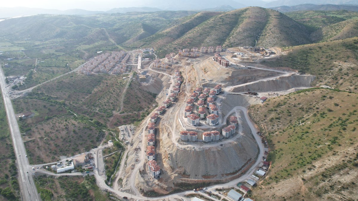 AFAD Adıyaman🇹🇷 (@afadadiyaman) on Twitter photo 🇹🇷 AFAD
📍 Gölbaşı Kalıcı Afet Konutları • Adıyaman
🇹🇷Devletimizin gücü ile dünyanın en büyük afet sonrası iyileştirme operasyonu yapıyoruz. 🏡
🌸 Huzurlu, sağlıklı ve bereket dolu bir haftasonu geçirmeniz dileğiyle🌸
🌹🌷💐
<a href="/RTErdogan/">Recep Tayyip Erdoğan</a>
<a href="/AliYerlikaya/">Ali Yerlikaya</a>
<a href="/munirkaraloglu/">Münir Karaloğlu</a> 🇹🇷 AFAD
📍 Gölbaşı Kalıcı Afet Konutları • Adıyaman
🇹🇷Devletimizin gücü ile dünyanın en büyük afet sonrası iyileştirme operasyonu yapıyoruz. 🏡
🌸 Huzurlu, sağlıklı ve bereket dolu bir haftasonu geçirmeniz dileğiyle🌸
🌹🌷💐
<a href="/RTErdogan/">Recep Tayyip Erdoğan</a>
<a href="/AliYerlikaya/">Ali Yerlikaya</a>
<a href="/munirkaraloglu/">Münir Karaloğlu</a>
