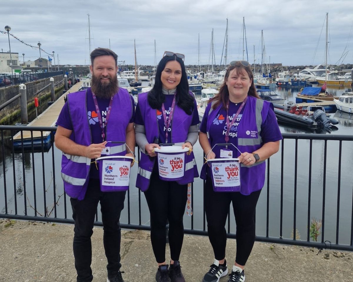 Calling volunteers in:

📍 West Belfast
📍 Newtownabbey
📍 Bangor
📍 Banbridge
📍 Coleraine

Join us on 20th June for our Children’s Hospice Week collection 💜

Sign up 👉 brnw.ch/21wT1ny

#FillingEveryDayWithColourAndCare #NICHospice #ChildrensHospiceWeek