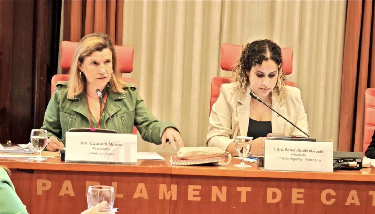 Dones en Xarxa (@donesenxarxa) on Twitter photo 🟣<a href="/lourdesmunoz/">lourdes Muñoz</a> presidenta de <a href="/donesenxarxa/">Dones en Xarxa</a> ha comparegut al Parlament de Catalunya per defensar els drets de les dones en l’àmbit digital i presentar l’informe "Impacte de la IA en els drets de les dones" elaborat amb l’equip #DataWomen <a href="/iopendatabcn/">Iopendatabcn</a> 👉🏼bit.ly/IAPC25 🟣<a href="/lourdesmunoz/">lourdes Muñoz</a> presidenta de <a href="/donesenxarxa/">Dones en Xarxa</a> ha comparegut al Parlament de Catalunya per defensar els drets de les dones en l’àmbit digital i presentar l’informe "Impacte de la IA en els drets de les dones" elaborat amb l’equip #DataWomen <a href="/iopendatabcn/">Iopendatabcn</a> 👉🏼bit.ly/IAPC25