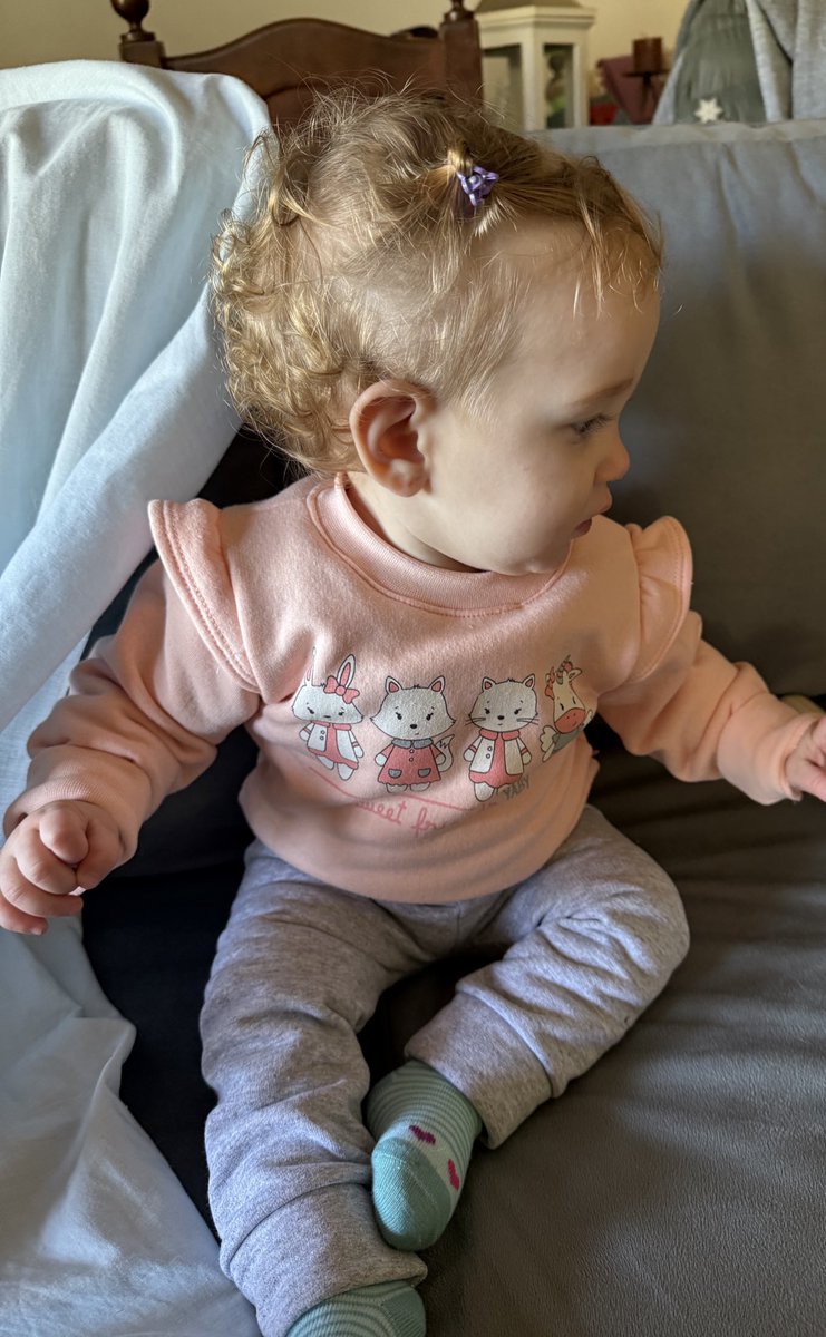 luzferraroo's tweet photo. 11 meses mi princesa te amo para siempre mi chiquita! 😍🩷❤️‍🩹 https://t.co/3DxoocYJiK