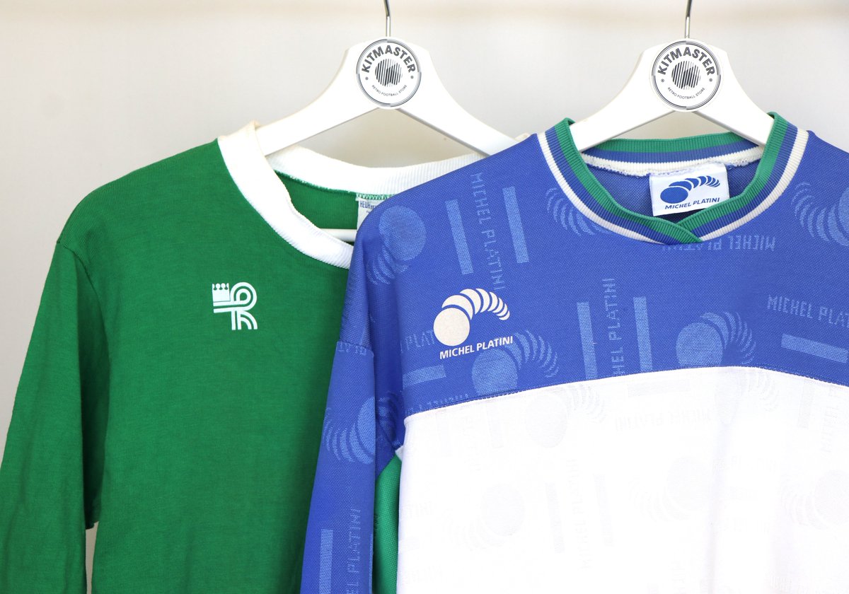 Kitmaster_fr's tweet image. LEGENDES 💯

Maillots des marques Kopa et Michel Platini 😍

🛒 Disponible sur thekitmaster.com 

#KITMASTER #RetroFootball #FootballShirts #Kopa #Platini