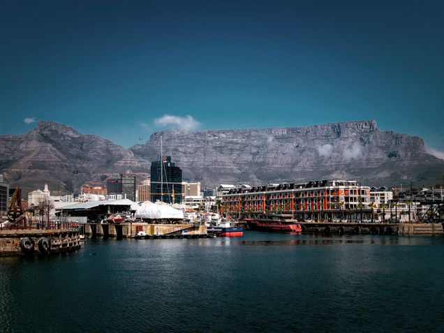 Boston University Global Development Policy Center (@gdp_center) on Twitter photo In a new working paper with <a href="/IEJ_SA/">Institute for Economic Justice</a>, <a href="/MarinaZucker/">Marina Zucker-Marques</a> + coauthors argue that 🇿🇦South Africa's <a href="/g20org/">G20 South Africa</a> Presidency offers a unique chance to reshape the global debt architecture + deliver on the promise for a prosperous future for Africa.
Read more: gdpcenter.org/43F7Epu In a new working paper with <a href="/IEJ_SA/">Institute for Economic Justice</a>, <a href="/MarinaZucker/">Marina Zucker-Marques</a> + coauthors argue that 🇿🇦South Africa's <a href="/g20org/">G20 South Africa</a> Presidency offers a unique chance to reshape the global debt architecture + deliver on the promise for a prosperous future for Africa.
Read more: gdpcenter.org/43F7Epu