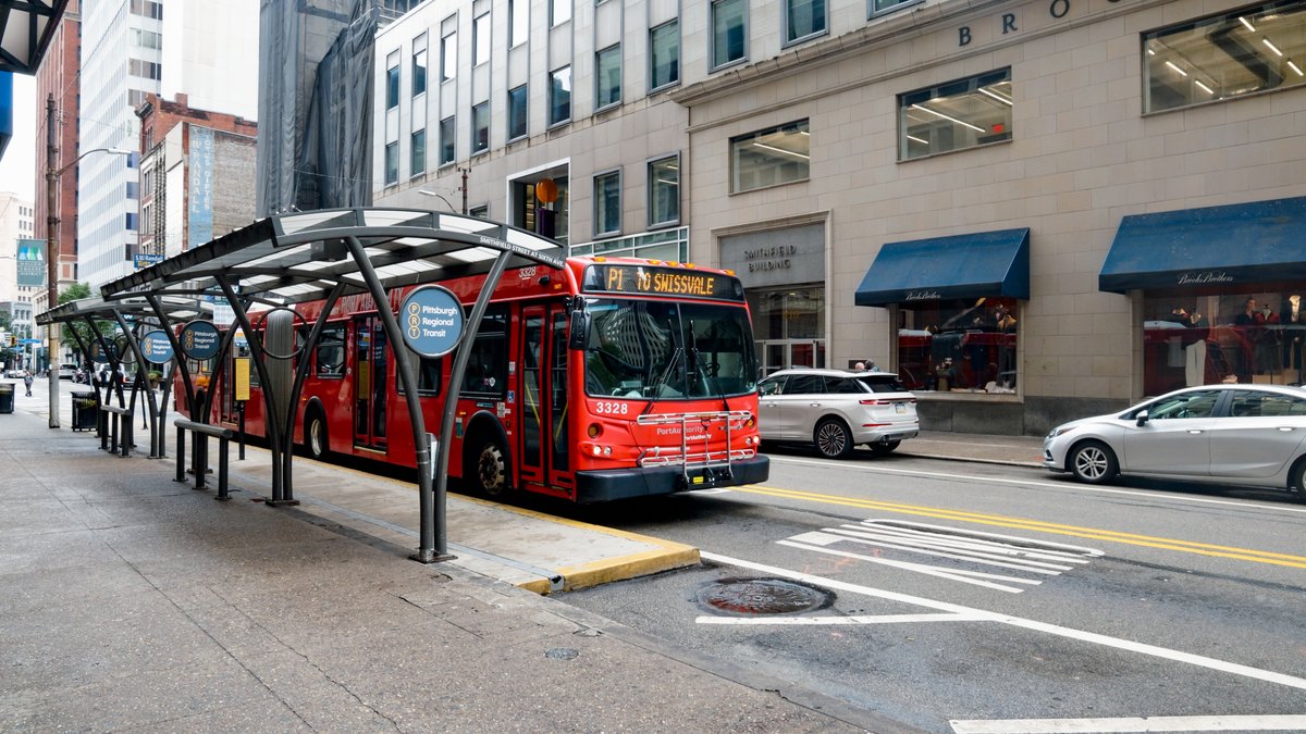 🚨Starting June 22, more than two dozen bus routes will see updated routing, new stop locations, and schedule changes for service improvements &amp; the launch of permanent service along the downtown portion of the University Line.

A list of changes can be found at